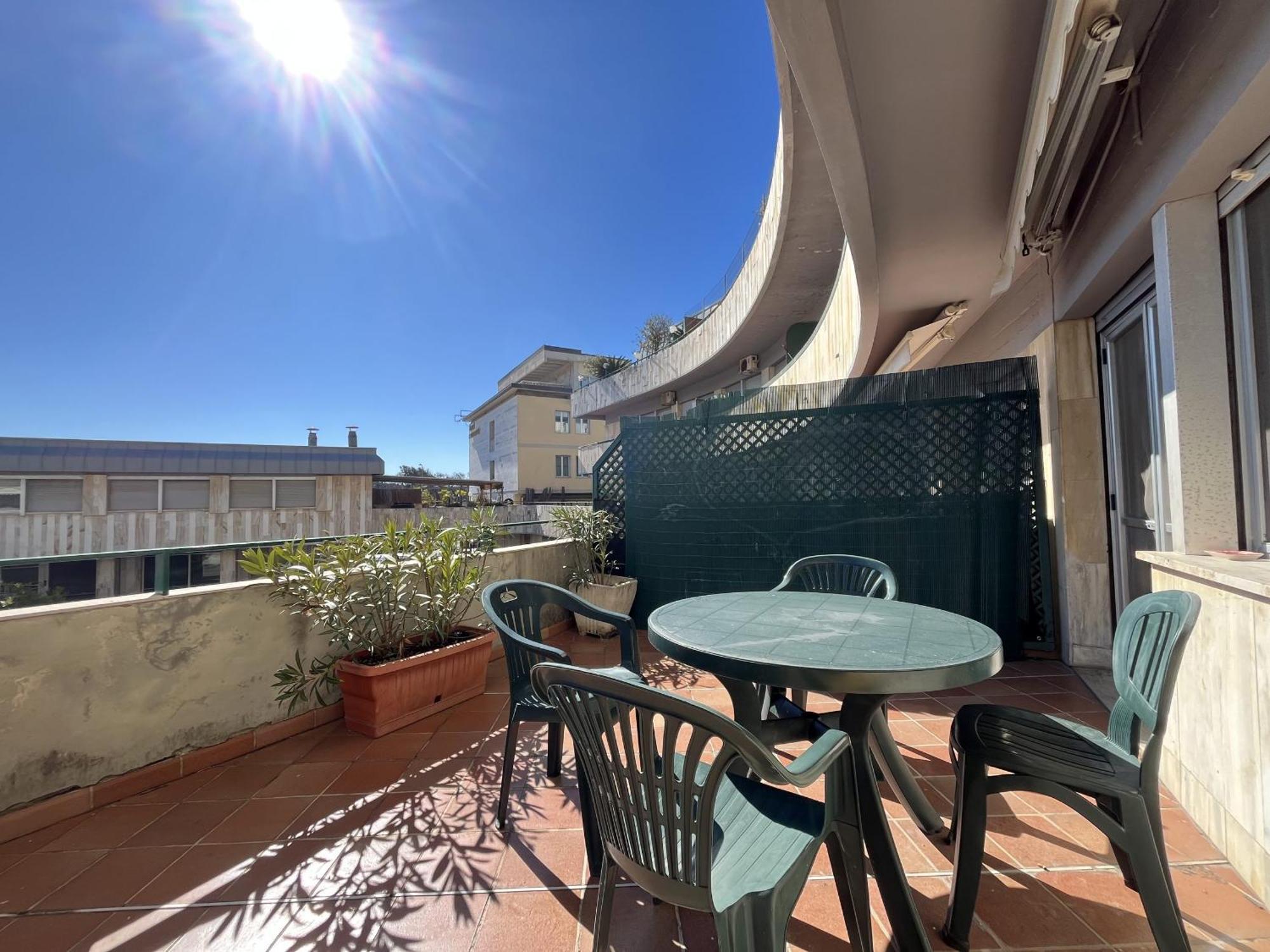 Imperiale Apartment Tirrenia Extérieur photo